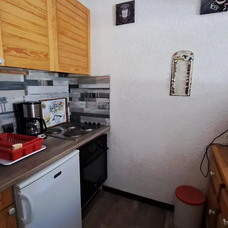 Appartement Confortable T2 avec balcon et parking à Jausiers - FR-1-165A-174